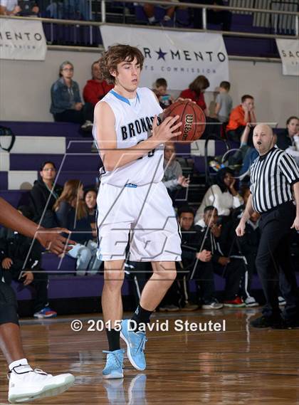 Thumbnail 2 in Weston Ranch vs. Clovis North (St. Hope Elite Classic) photogallery.