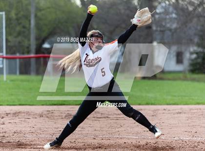 Thumbnail 2 in Wellsville @ Columbiana photogallery.
