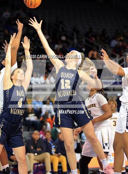 Thumbnail 2 in Weldon vs. Bishop McGuinness (NCHSAA 1A Regional Playoff) photogallery.
