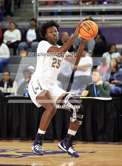 Thumbnail 1 in Weldon vs. Bishop McGuinness (NCHSAA 1A Regional Playoff) photogallery.