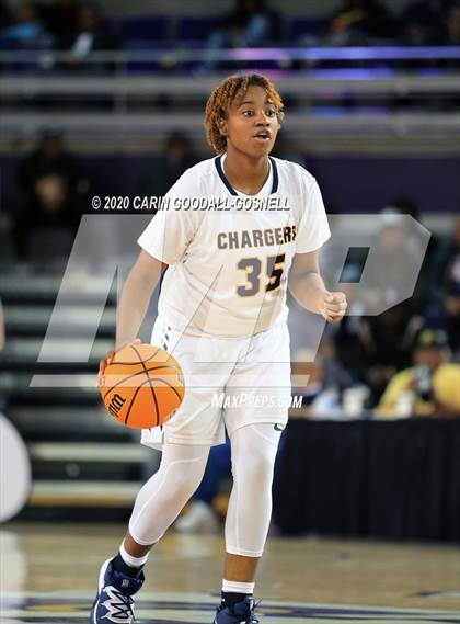 Thumbnail 2 in Weldon vs. Bishop McGuinness (NCHSAA 1A Regional Playoff) photogallery.