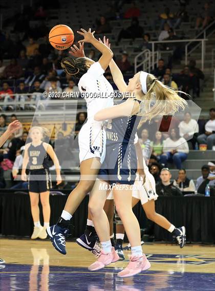 Thumbnail 3 in Weldon vs. Bishop McGuinness (NCHSAA 1A Regional Playoff) photogallery.