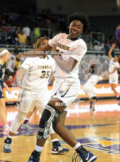 Thumbnail 3 in Weldon vs. Bishop McGuinness (NCHSAA 1A Regional Playoff) photogallery.