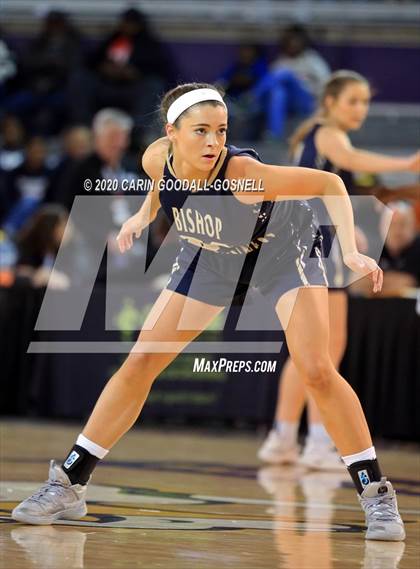 Thumbnail 2 in Weldon vs. Bishop McGuinness (NCHSAA 1A Regional Playoff) photogallery.