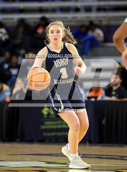 Thumbnail 3 in Weldon vs. Bishop McGuinness (NCHSAA 1A Regional Playoff) photogallery.