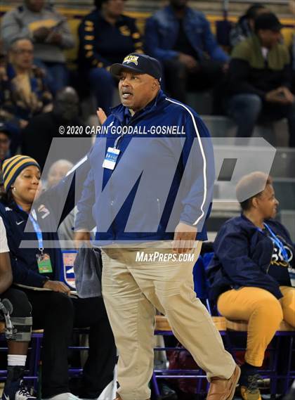 Thumbnail 1 in Weldon vs. Bishop McGuinness (NCHSAA 1A Regional Playoff) photogallery.