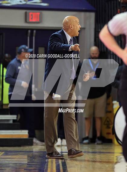 Thumbnail 3 in Weldon vs. Bishop McGuinness (NCHSAA 1A Regional Playoff) photogallery.