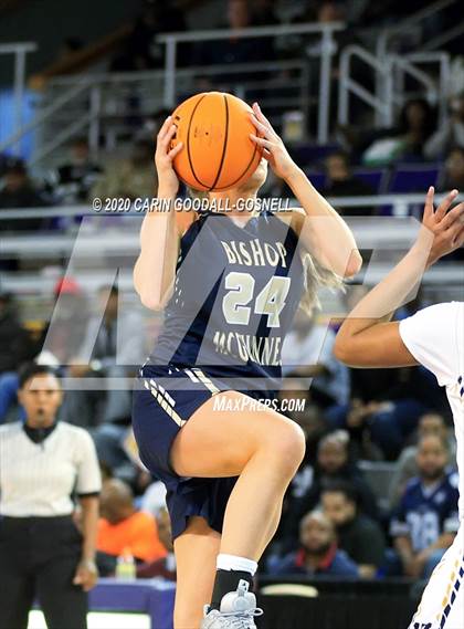 Thumbnail 3 in Weldon vs. Bishop McGuinness (NCHSAA 1A Regional Playoff) photogallery.