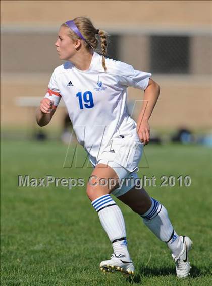 Thumbnail 3 in Bradford vs. Brookfield Central (Muskego Invite) photogallery.