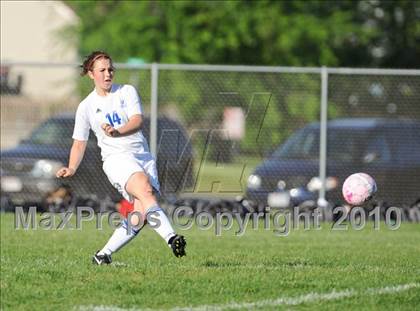 Thumbnail 2 in Bradford vs. Brookfield Central (Muskego Invite) photogallery.