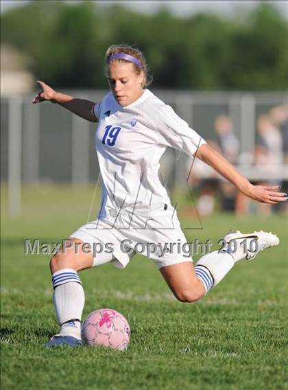 Thumbnail 2 in Bradford vs. Brookfield Central (Muskego Invite) photogallery.