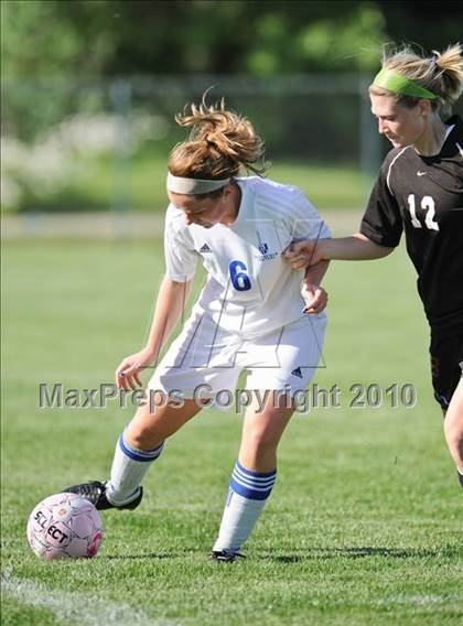 Thumbnail 2 in Bradford vs. Brookfield Central (Muskego Invite) photogallery.