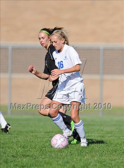 Thumbnail 2 in Bradford vs. Brookfield Central (Muskego Invite) photogallery.