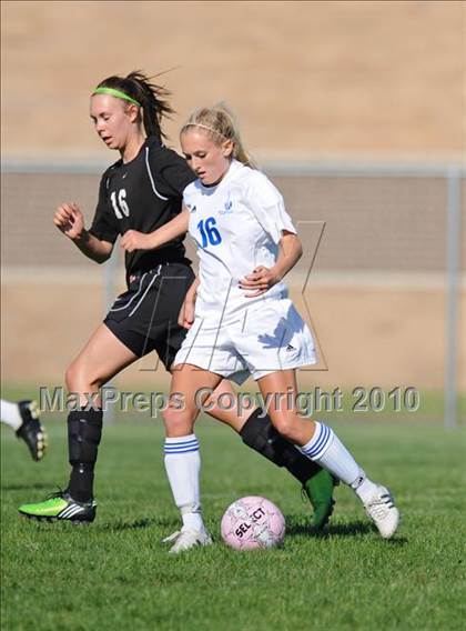 Thumbnail 3 in Bradford vs. Brookfield Central (Muskego Invite) photogallery.