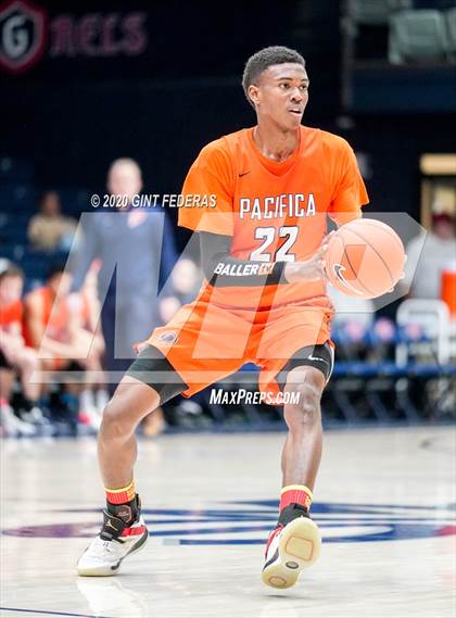 Thumbnail 3 in Salesian College Preparatory vs. Pacifica Christian/Orange County (MaxPreps MLK Classic) photogallery.
