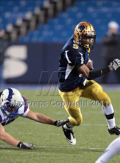 Thumbnail 2 in Williamsville South vs. Sweet Home (Section 6 Class A Final) photogallery.