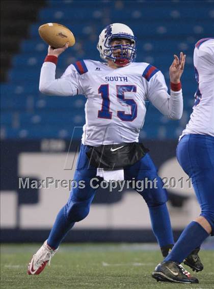 Thumbnail 1 in Williamsville South vs. Sweet Home (Section 6 Class A Final) photogallery.