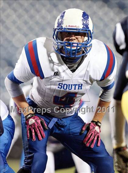 Thumbnail 1 in Williamsville South vs. Sweet Home (Section 6 Class A Final) photogallery.