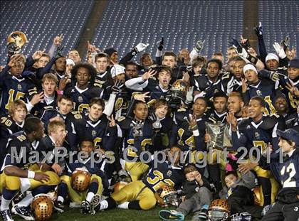 Thumbnail 2 in Williamsville South vs. Sweet Home (Section 6 Class A Final) photogallery.