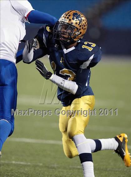Thumbnail 1 in Williamsville South vs. Sweet Home (Section 6 Class A Final) photogallery.