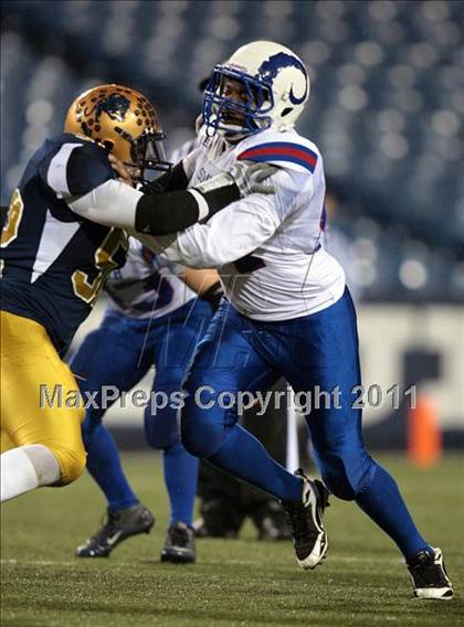 Thumbnail 3 in Williamsville South vs. Sweet Home (Section 6 Class A Final) photogallery.