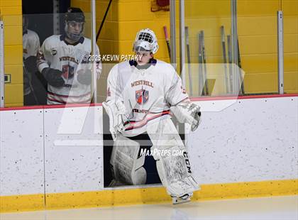Thumbnail 2 in East Haven @ Westhill/Stamford photogallery.