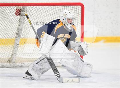 Thumbnail 1 in East Haven @ Westhill/Stamford photogallery.
