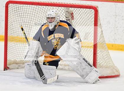 Thumbnail 2 in East Haven @ Westhill/Stamford photogallery.