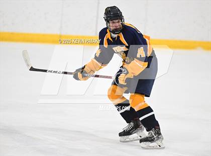 Thumbnail 2 in East Haven @ Westhill/Stamford photogallery.