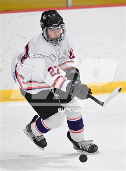 Thumbnail 2 in East Haven @ Westhill/Stamford photogallery.