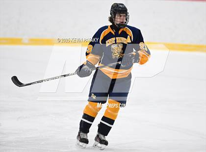 Thumbnail 3 in East Haven @ Westhill/Stamford photogallery.