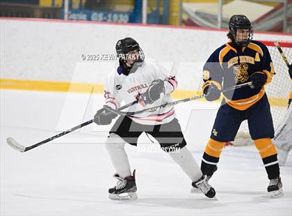 Thumbnail 2 in East Haven @ Westhill/Stamford photogallery.