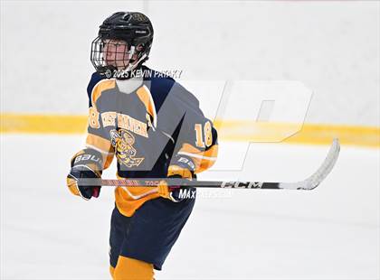 Thumbnail 3 in East Haven @ Westhill/Stamford photogallery.