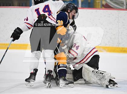 Thumbnail 3 in East Haven @ Westhill/Stamford photogallery.