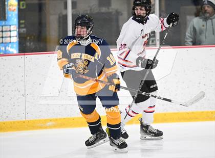 Thumbnail 2 in East Haven @ Westhill/Stamford photogallery.