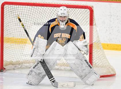 Thumbnail 2 in East Haven @ Westhill/Stamford photogallery.