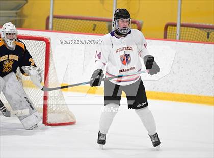 Thumbnail 1 in East Haven @ Westhill/Stamford photogallery.