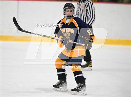 Thumbnail 2 in East Haven @ Westhill/Stamford photogallery.