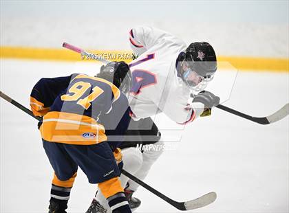 Thumbnail 2 in East Haven @ Westhill/Stamford photogallery.