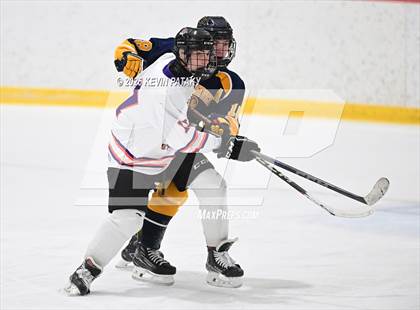 Thumbnail 2 in East Haven @ Westhill/Stamford photogallery.