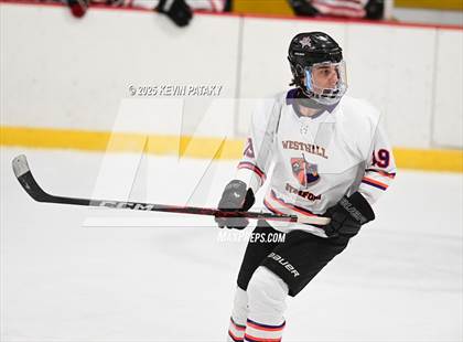 Thumbnail 1 in East Haven @ Westhill/Stamford photogallery.