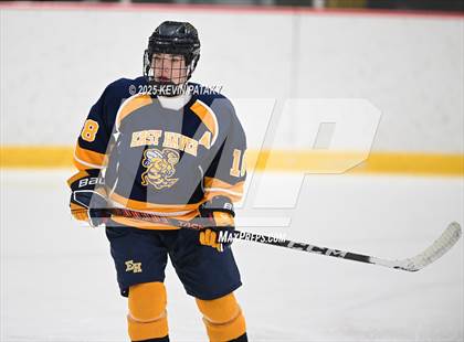Thumbnail 2 in East Haven @ Westhill/Stamford photogallery.