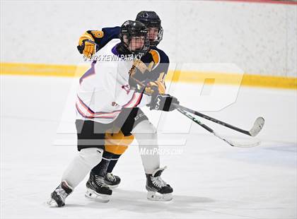 Thumbnail 1 in East Haven @ Westhill/Stamford photogallery.