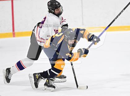 Thumbnail 2 in East Haven @ Westhill/Stamford photogallery.