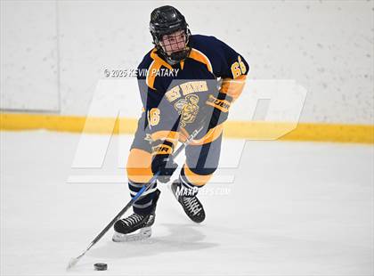 Thumbnail 2 in East Haven @ Westhill/Stamford photogallery.