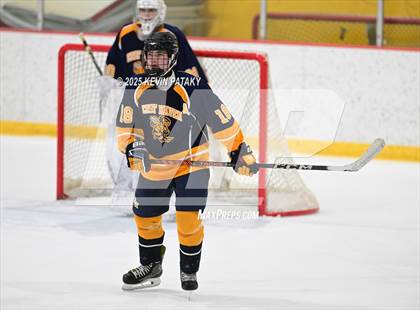 Thumbnail 3 in East Haven @ Westhill/Stamford photogallery.