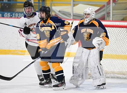 Thumbnail 1 in East Haven @ Westhill/Stamford photogallery.