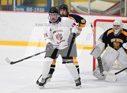 Thumbnail 1 in East Haven @ Westhill/Stamford photogallery.