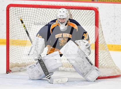 Thumbnail 2 in East Haven @ Westhill/Stamford photogallery.
