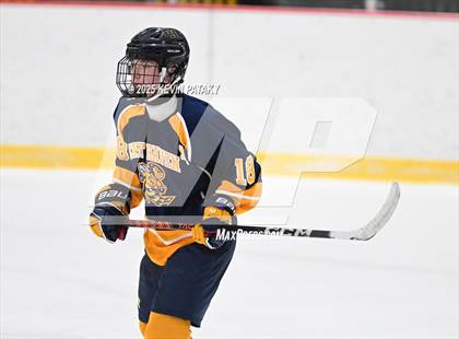 Thumbnail 1 in East Haven @ Westhill/Stamford photogallery.